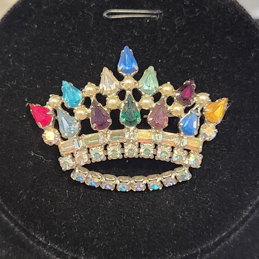 VTG Signed B. David Royal‎ Crown Brooch Multicolor Rhinestone And Faux Pearl